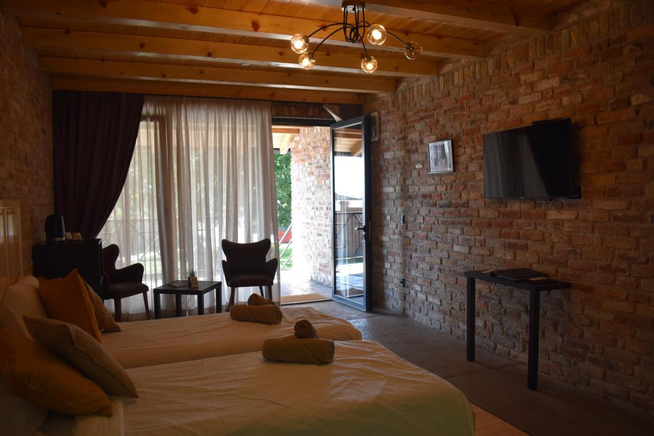 Helvecija 1880 Hotel Vrsac Bagian luar foto