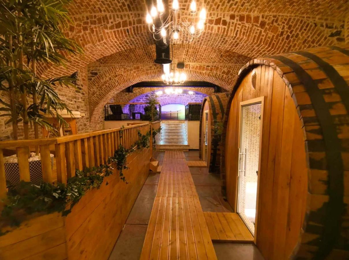 Helvecija 1880 Hotel Vrsac Bagian luar foto